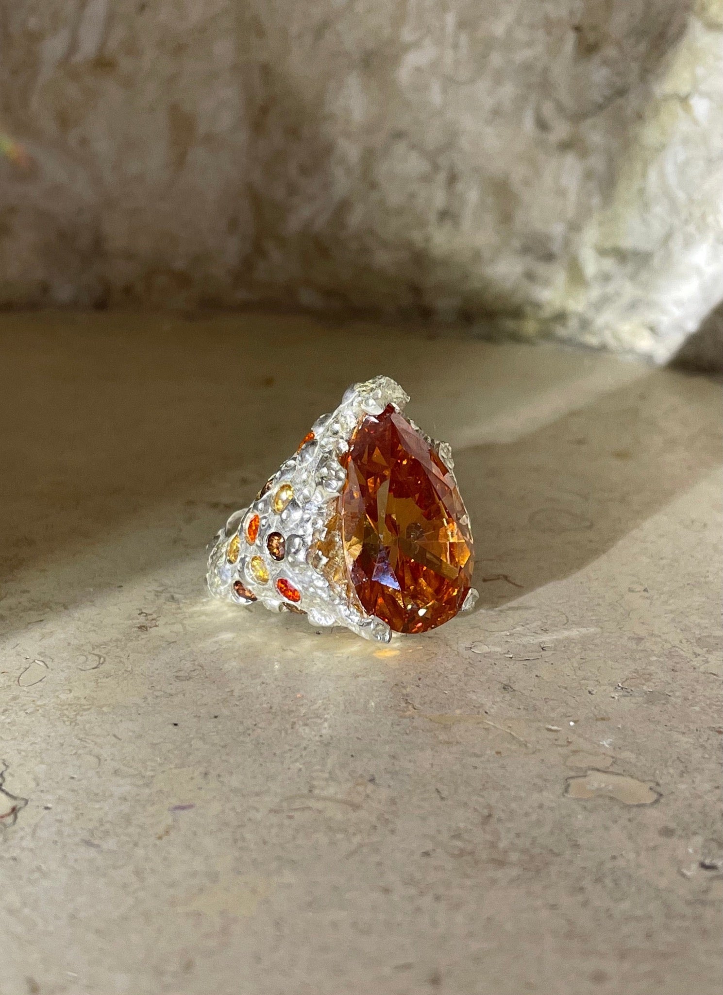 CUSTOM MOLTEN COGNAC STONE RING - LETRA
