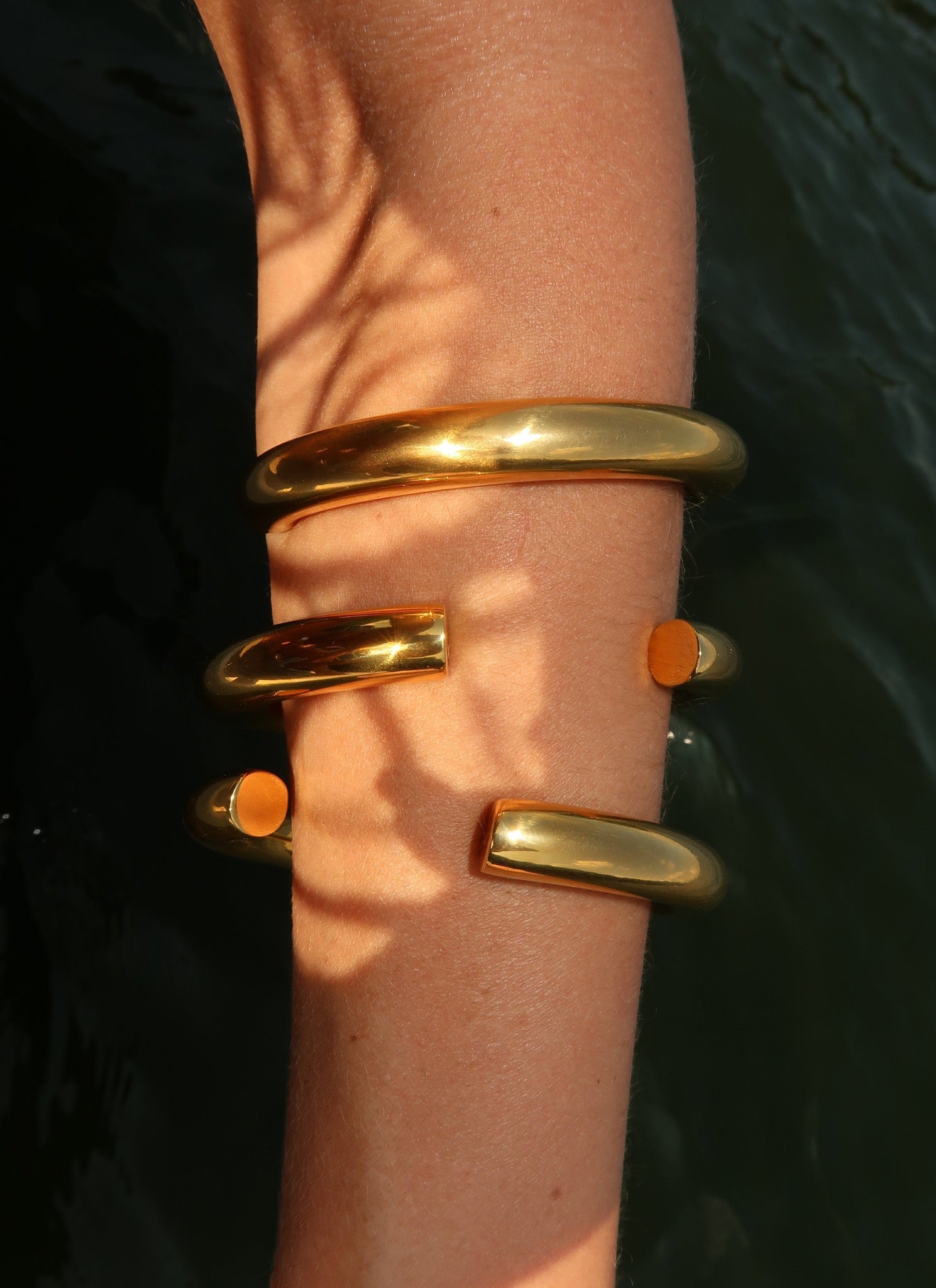 Gold Bracelet - LETRA